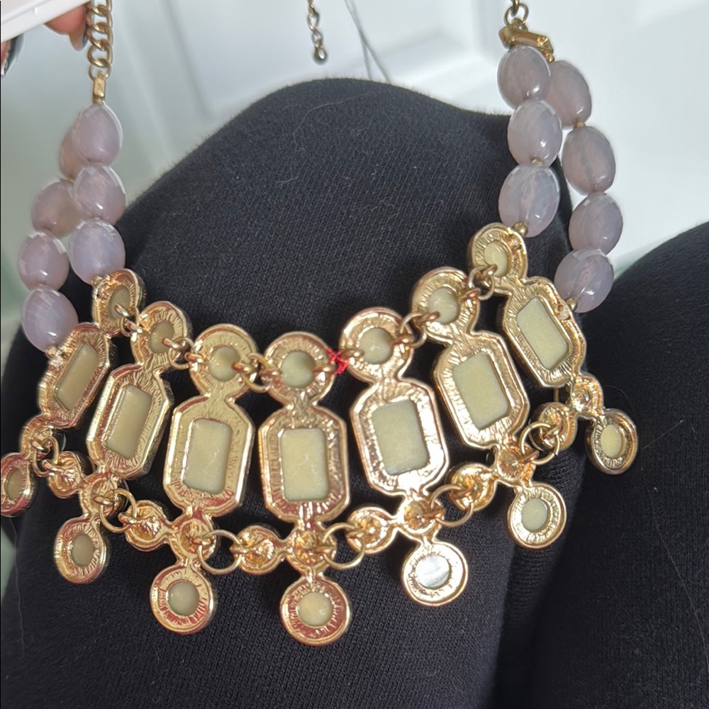 EXPRESS statement bib necklace - Picture 4 of 5